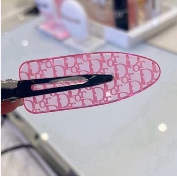 Dior beauty Pink Hair Clips - Picture 3 of 6